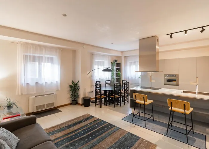 Piazza Bra - Refined 130 Sqm With 2 *