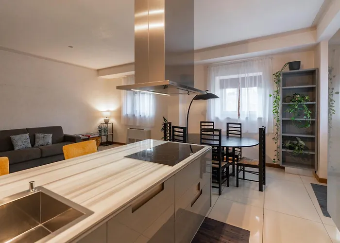 Apartment Piazza Bra - Refined 130 Sqm With 2 Verona