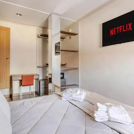 Piazza Bra - Refined 130 Sqm With 2 Apartman