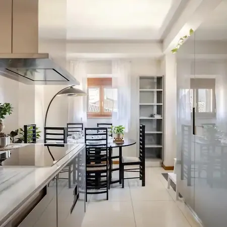 Piazza Bra - Refined 130 Sqm With 2