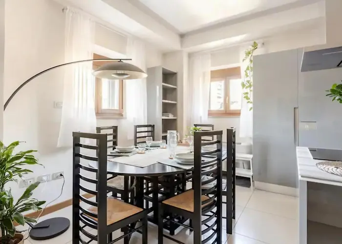 Piazza Brà - Refined 130 Sqm With 2 *