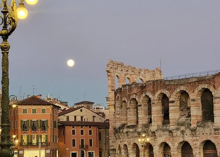 Piazza Brà - Refined 130 Sqm With 2 *