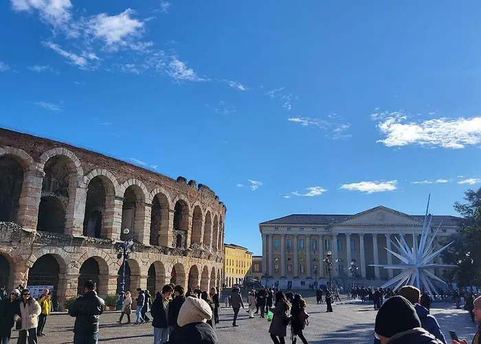 Piazza Brà - Refined 130 Sqm With 2 Appartement *